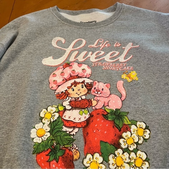 Strawberry Shortcake Women's Life Is Sweet Crewneck Sweatshirt in Gray L Kawaii - Picture 8 of 12